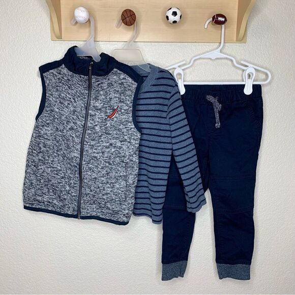 BUNDLE (5) Toddler Boy Size 3T Vest Sweaters & Pants - Picture 7 of 15